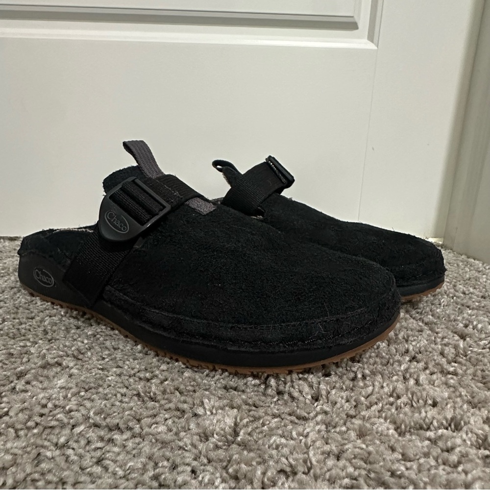 Black Paonia Chaco Suede Clog